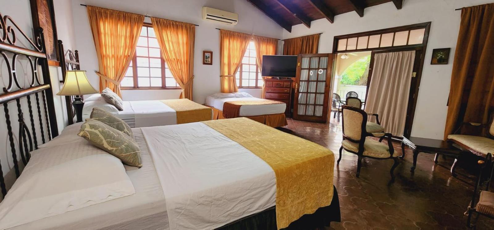 سان بيدرو سولا Camilas Hotel المظهر الخارجي الصورة